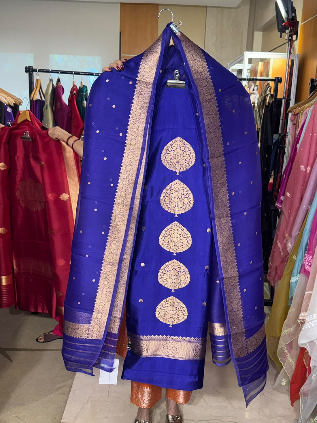 Purple Suit with Motifs and Organza Dupatta by Aurunii, product AU-VN-011 original product photograph