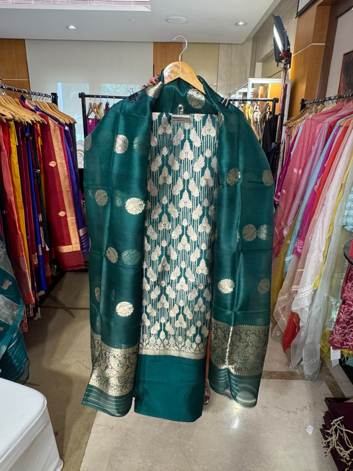 Green Brocade Silk with Organza Dupatta by Aurunii, product AU-VN-022 original product photograph